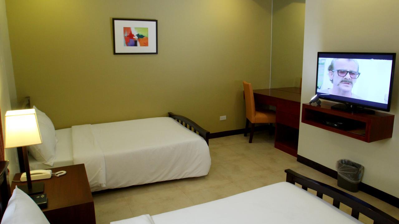 North Garden Suites Davao City Dış mekan fotoğraf